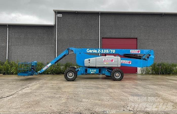 Genie Z135-70 Karos emelők