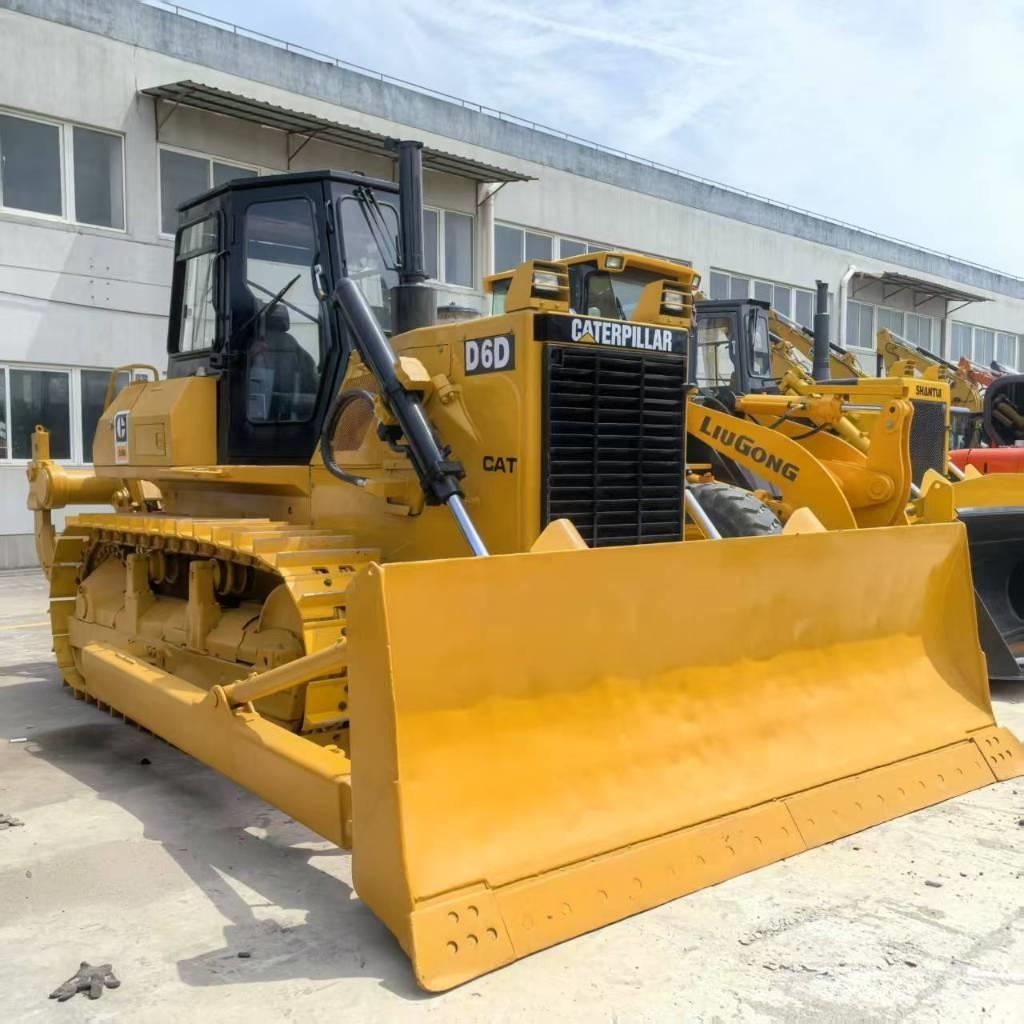 CAT D 6 D lánctalpas dózerek