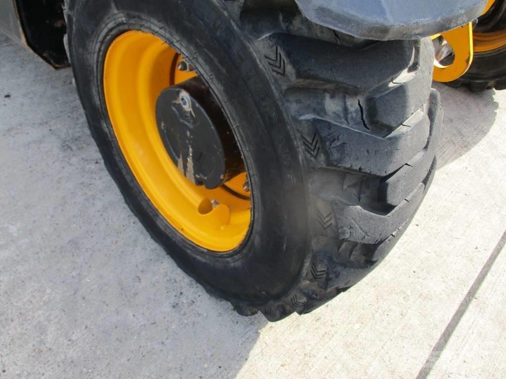 JCB 525-60 (404) Teleszkópos rakodók