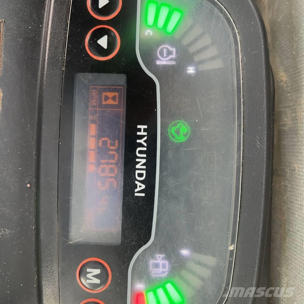 Hyundai 25 Z-9 Mini kotrók < 7t