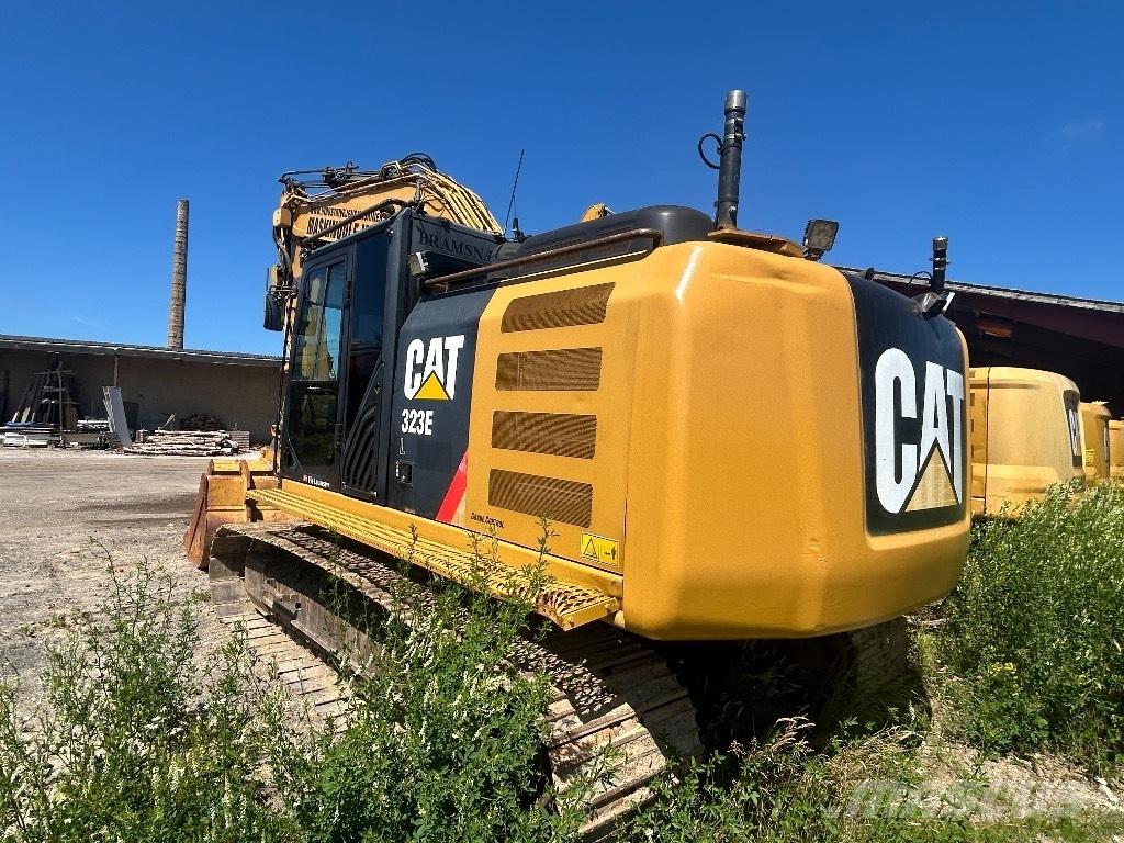 CAT 323 EL Lánctalpas kotrók