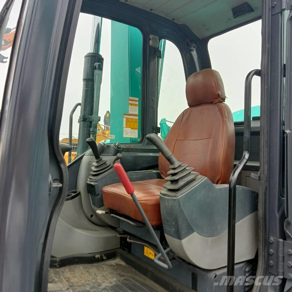Kobelco SK75-8 Közepes (midi) kotrók 7 t - 12 t