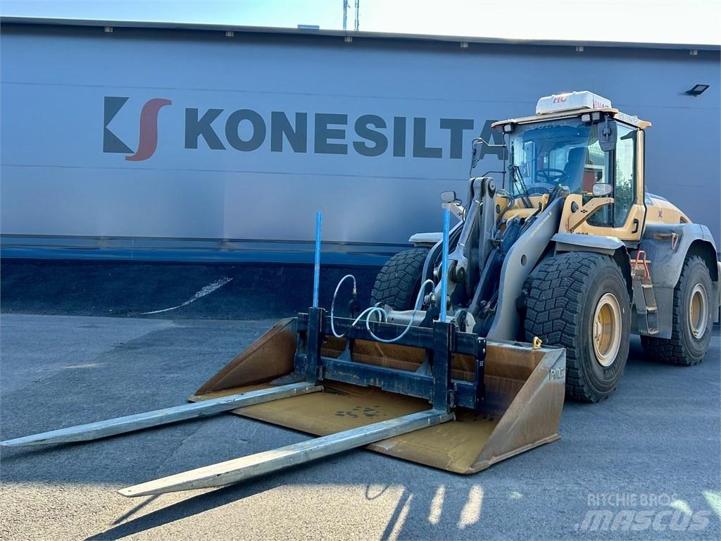 Volvo L110H VAAKALLA Gumikerekes homlokrakodók
