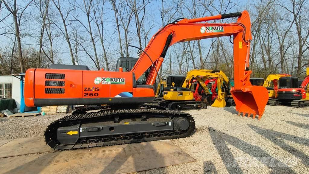Hitachi ZX 250 Lánctalpas kotrók