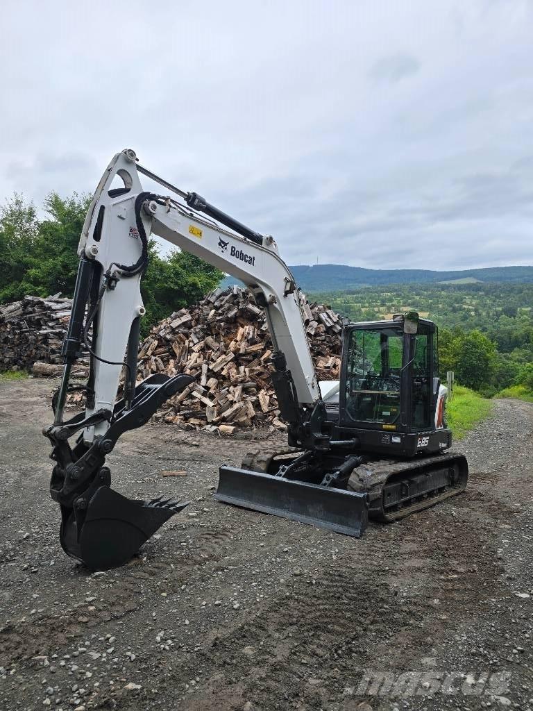 Bobcat E85 Lánctalpas kotrók