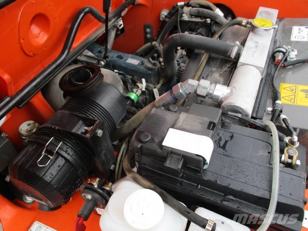 Ausa T144 HX4 (099) Teleszkópos rakodók