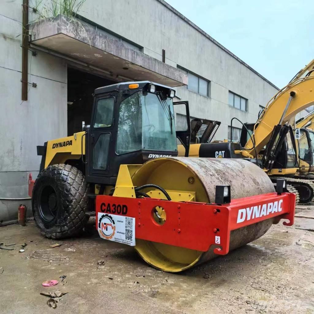 Dynapac CA 30 D Egydobos hengerek