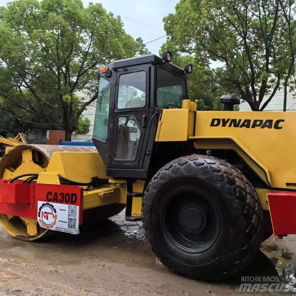 Dynapac CA 30 D Egydobos hengerek
