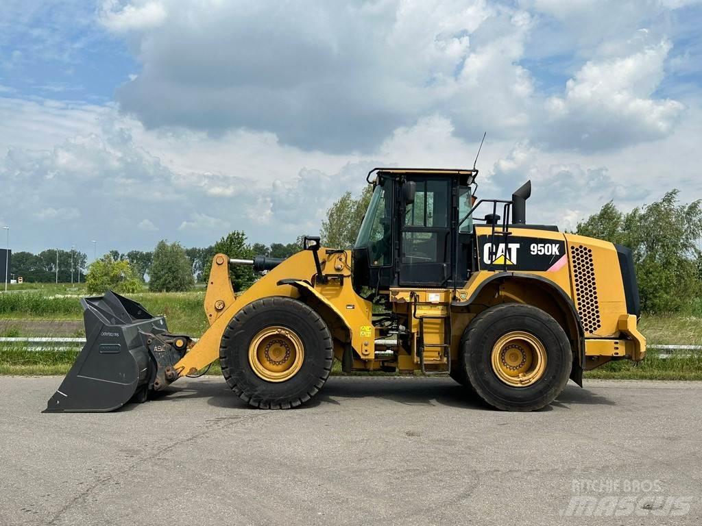CAT 950K Gumikerekes homlokrakodók