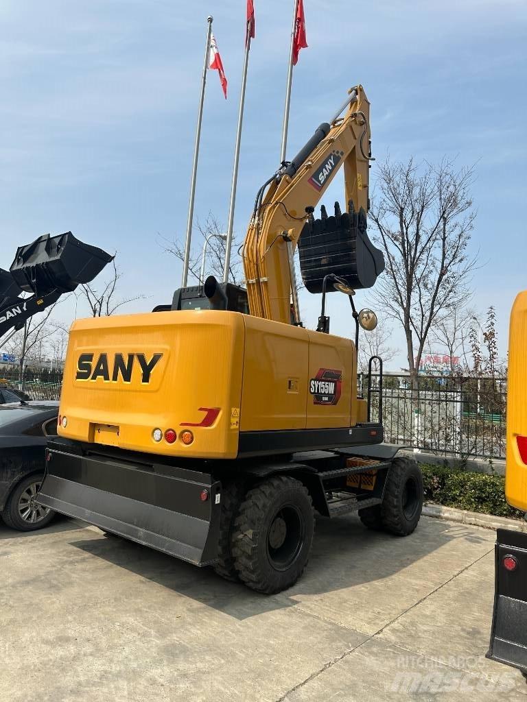 Sany SY155W Gumikerekes kotrók