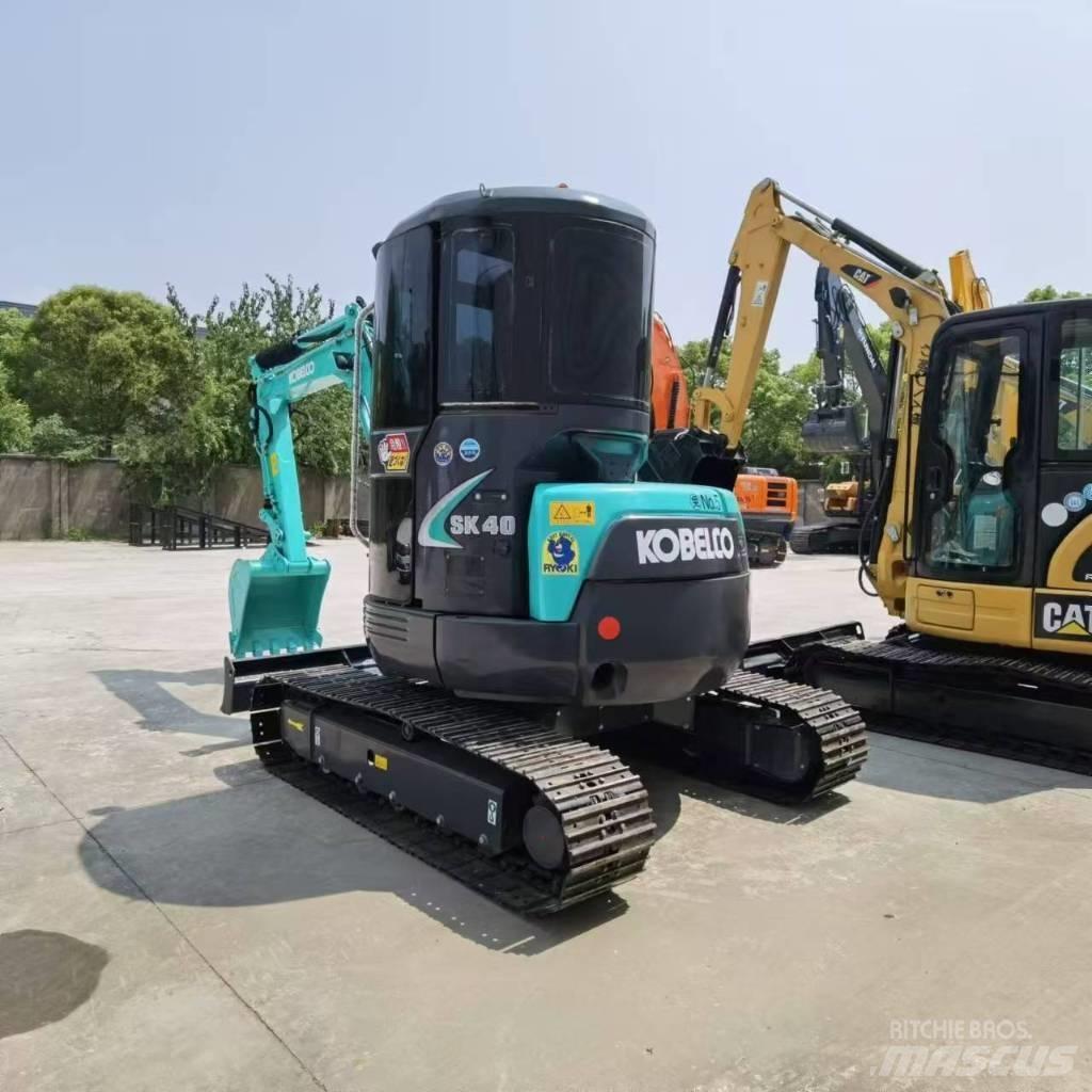 Kobelco SK 40 Mini kotrók < 7t