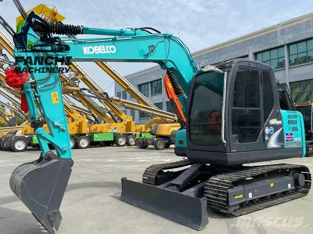 Kobelco 75 Mini kotrók < 7t