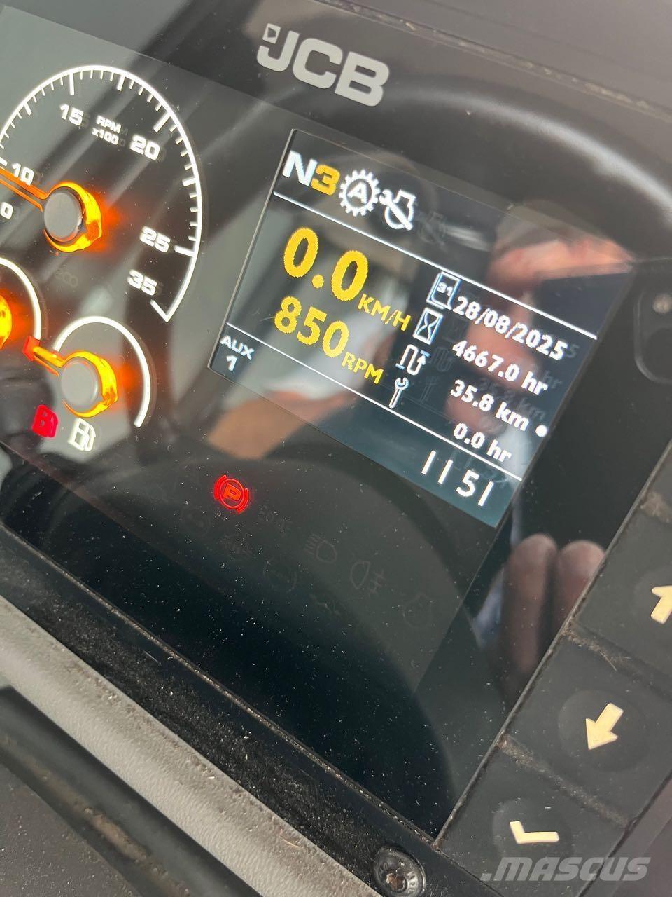 JCB TM 320 Agri Gumikerekes homlokrakodók