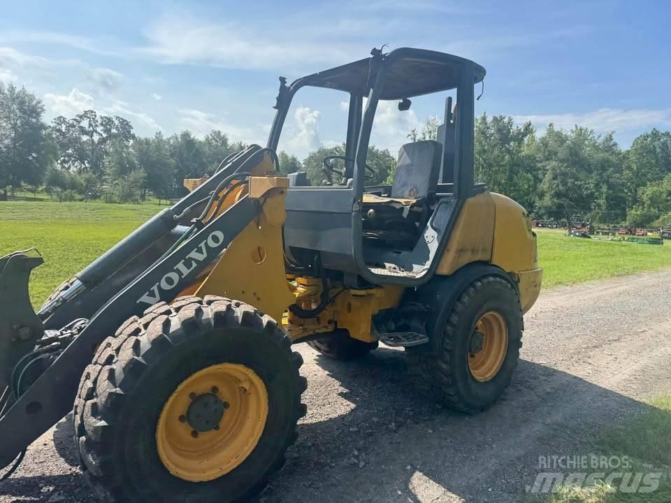 Volvo L 20 B Gumikerekes homlokrakodók