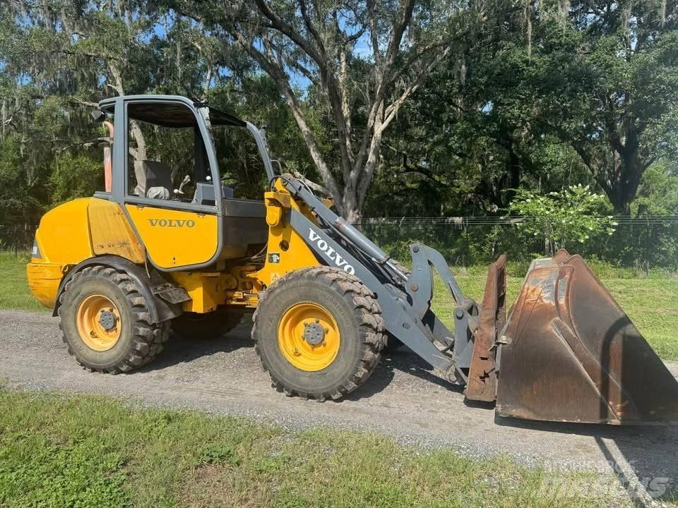 Volvo L 20 B Gumikerekes homlokrakodók
