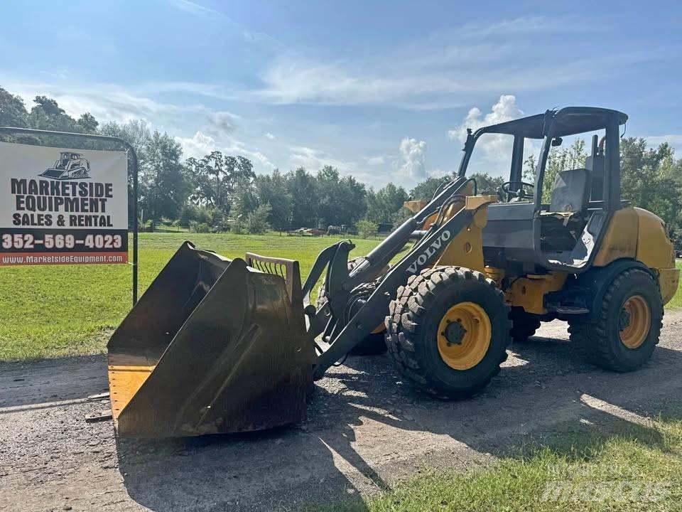 Volvo L 20 B Gumikerekes homlokrakodók