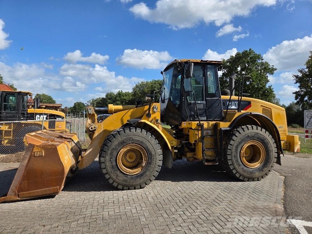 CAT 950H Gumikerekes homlokrakodók