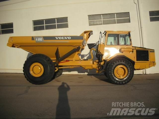 Volvo A 25 C   4x4 Csuklósdömperek