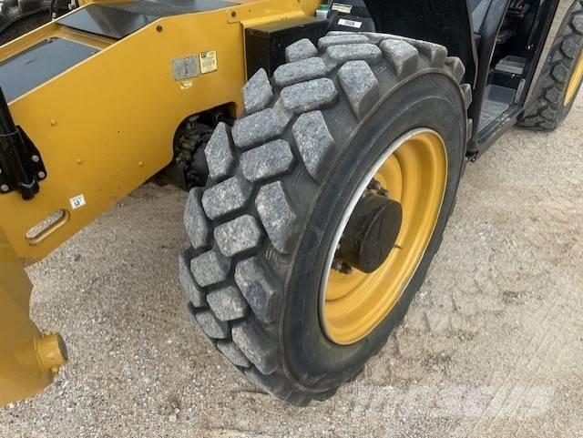 CAT TL1055D Teleszkópos rakodók