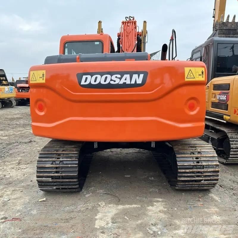 Doosan DX150 Lánctalpas kotrók