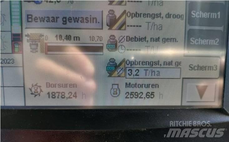 New Holland CR 9080 Kombájnok