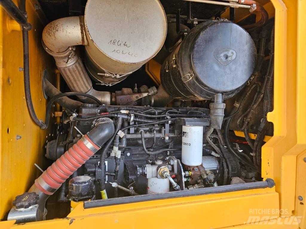 JCB 436 ZX Gumikerekes homlokrakodók