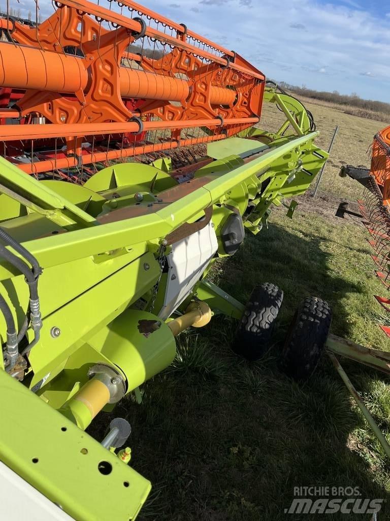 CLAAS Tucano 440 Kombájnok