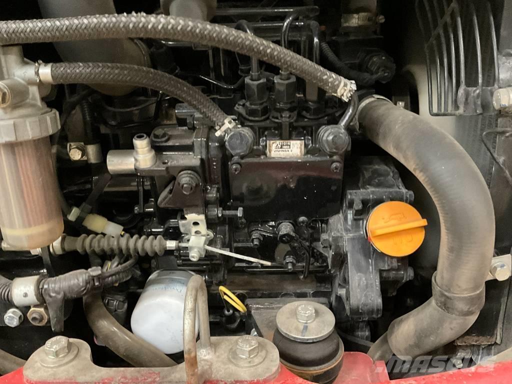 Takeuchi TB 216 Mini kotrók < 7t