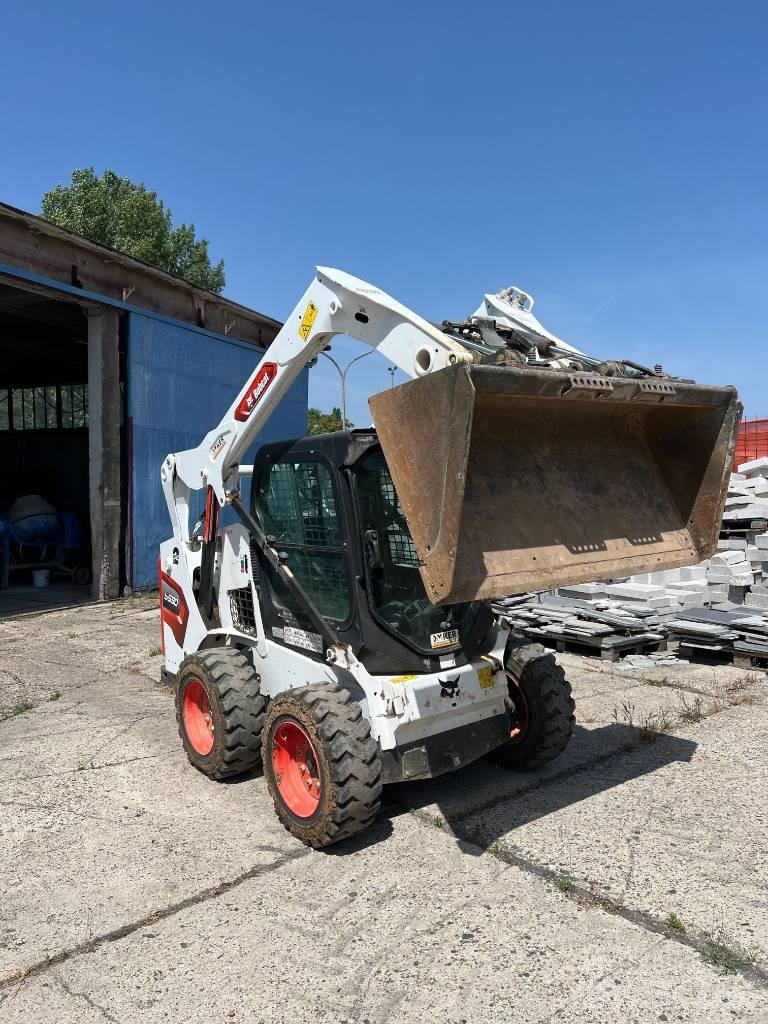 Bobcat S 590 Kompaktrakodók