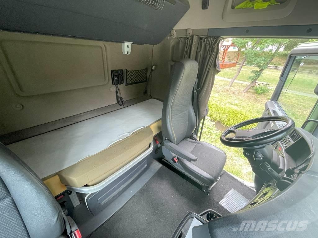 Scania R 490 Nyergesvontatók