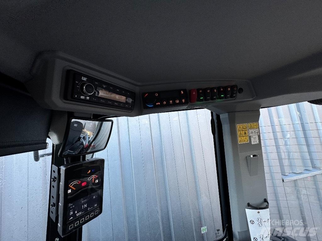 CAT 908 Gumikerekes homlokrakodók