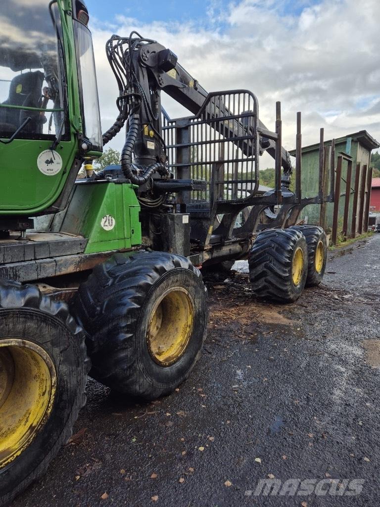 John Deere 1110 E Kihordók