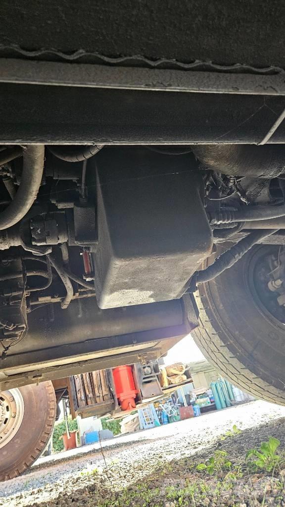 Kato SR 250 Mobil daruk