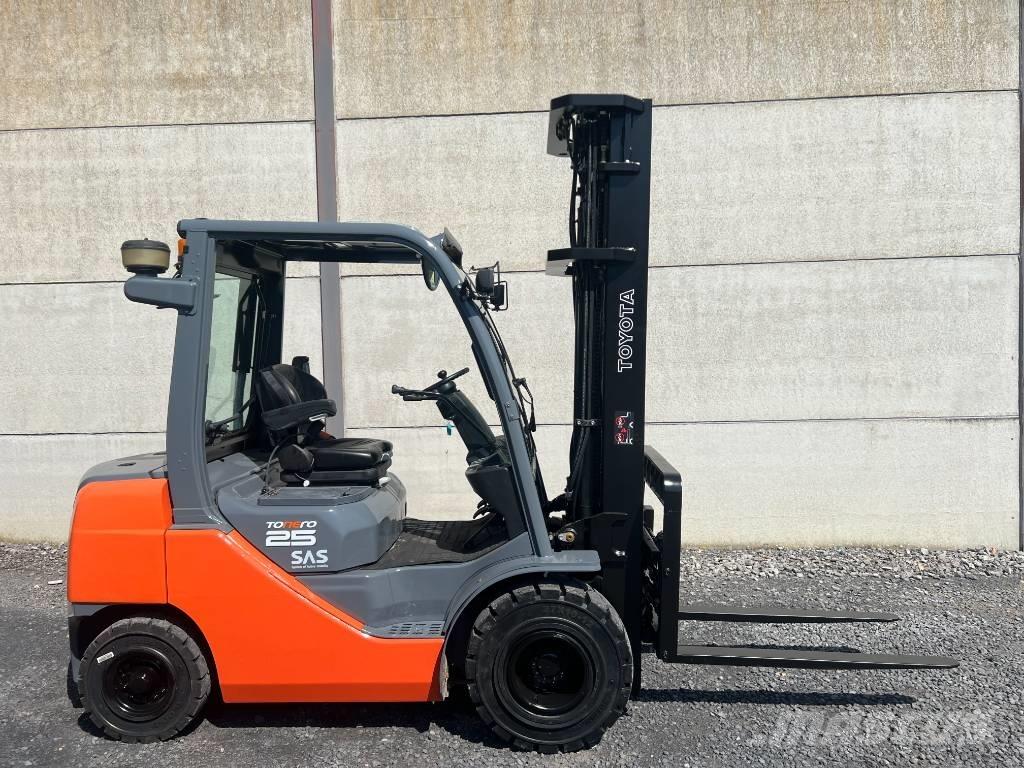 Toyota 02-8 FDF 25 Dízel targoncák