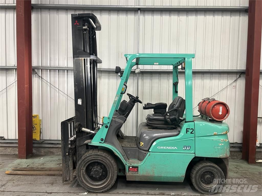 Mitsubishi FG30NT Gázüzemű targoncák