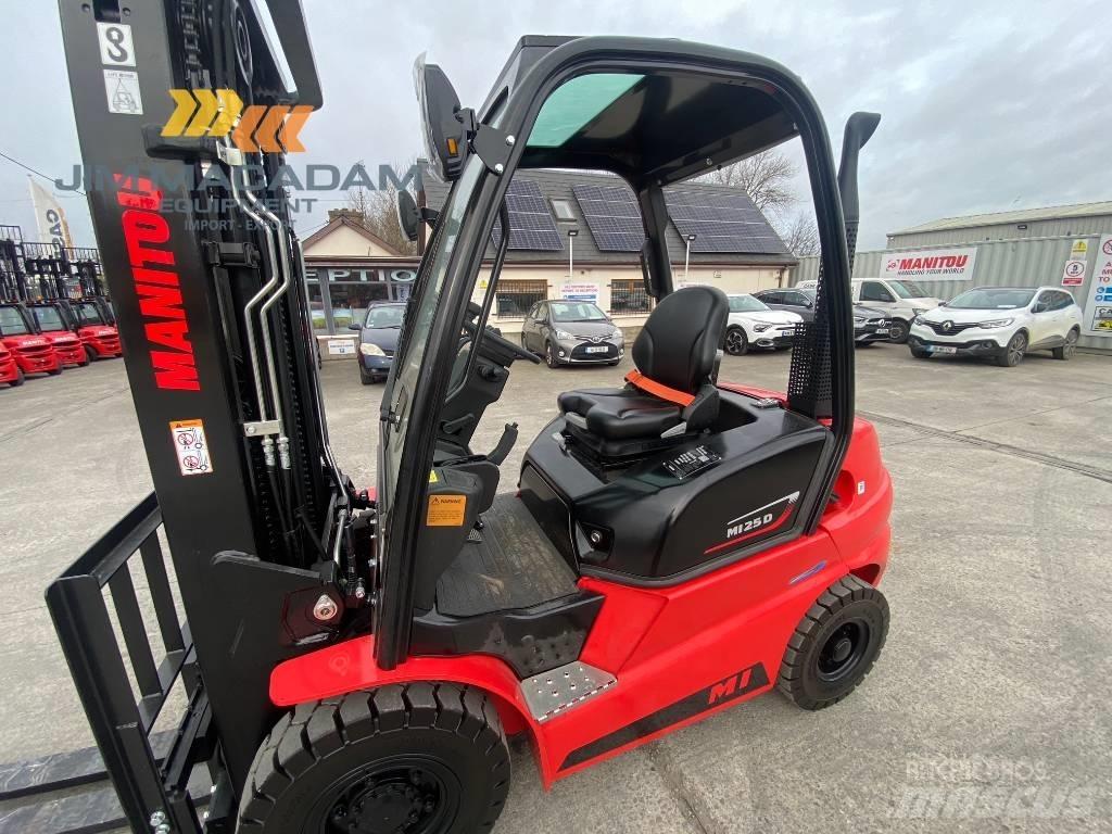 Manitou MI 25 D Dízel targoncák