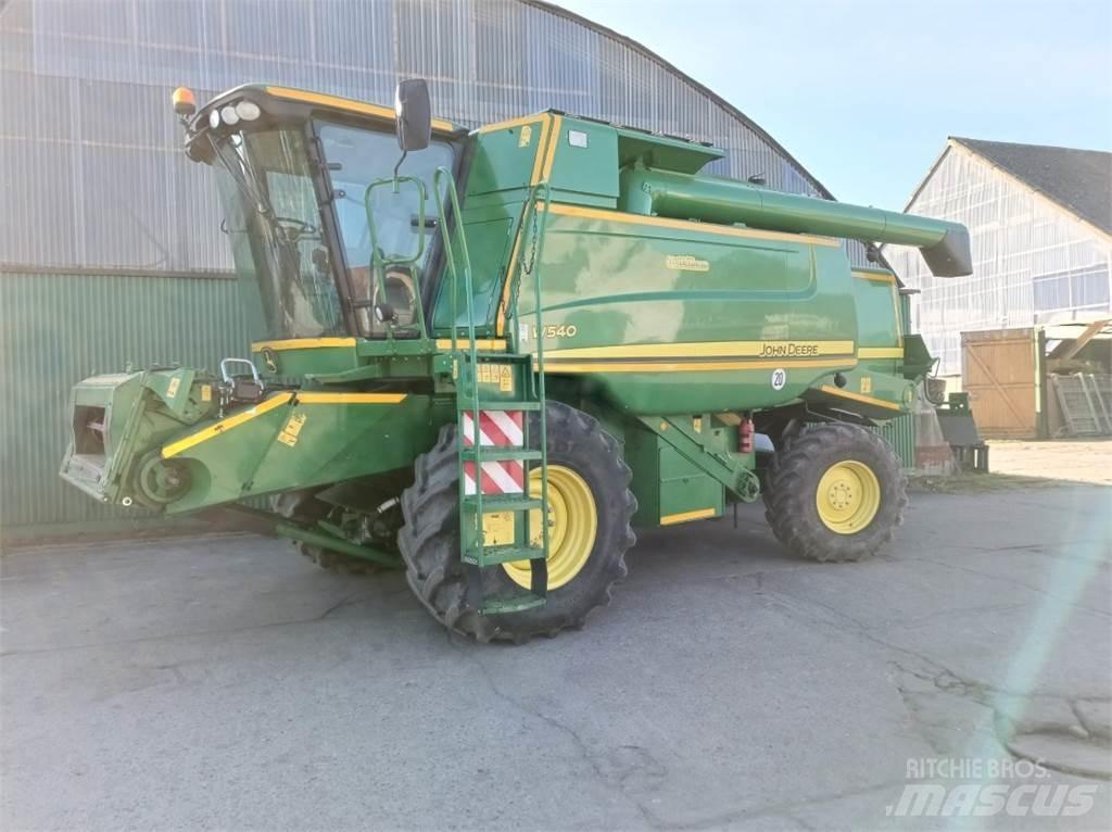 John Deere W540 Kombájnok