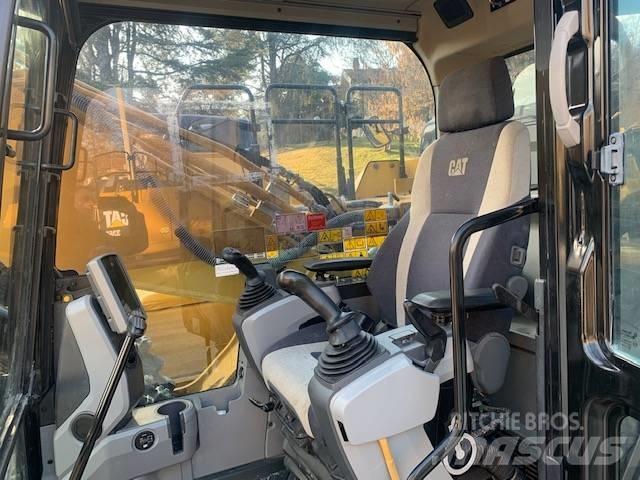 CAT 330 F LN Lánctalpas kotrók