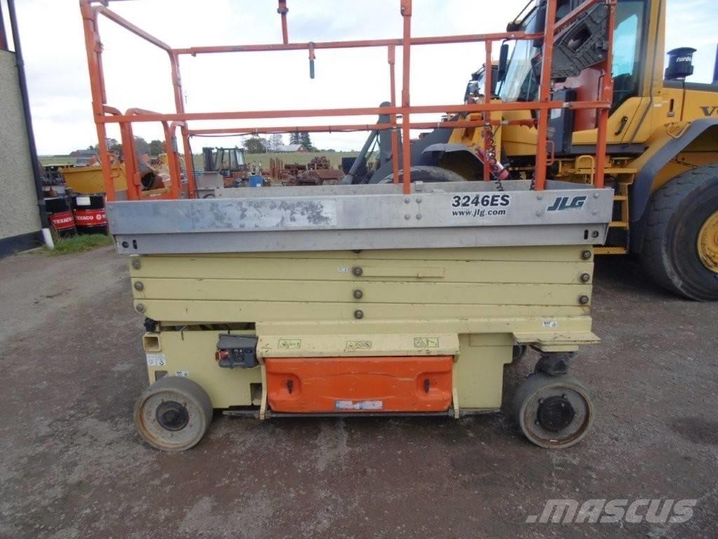 JLG 3245 ES Ollós emelők