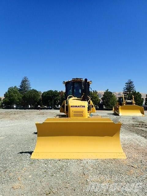 Komatsu D61EX-24 lánctalpas dózerek