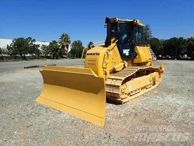 Komatsu D61EX-24 lánctalpas dózerek