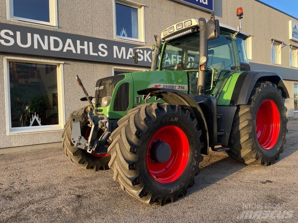 Fendt 716 Vario Traktorok
