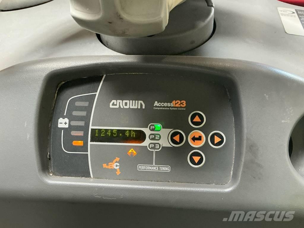 Crown TC 3000 Vontatótargonca