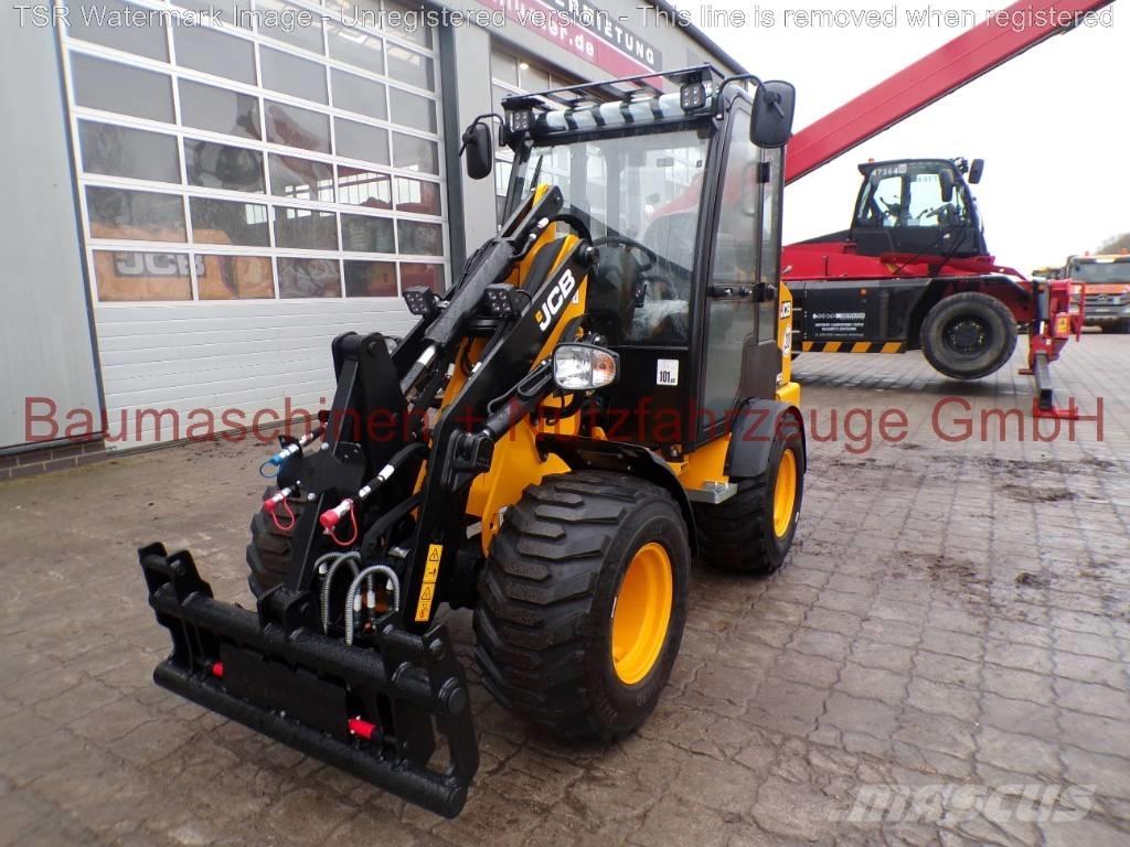 JCB 403 Gumikerekes homlokrakodók