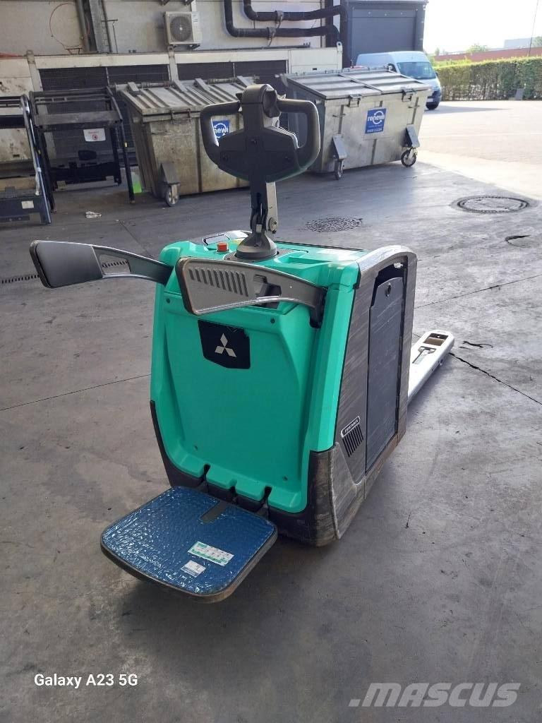 Mitsubishi PBV20N3 Vezetőállásos alacsony emelőkocsi
