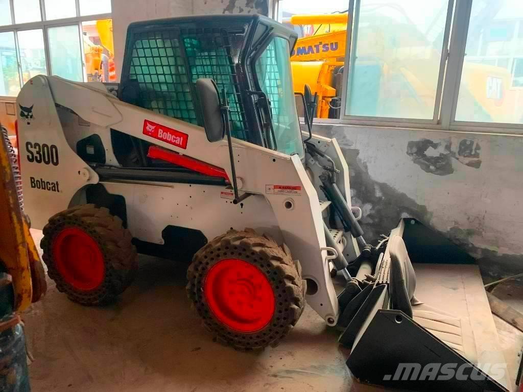Bobcat S 300 Kompaktrakodók