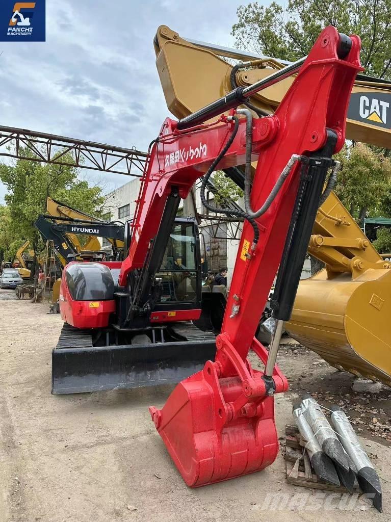 Kubota 183 Mini kotrók < 7t