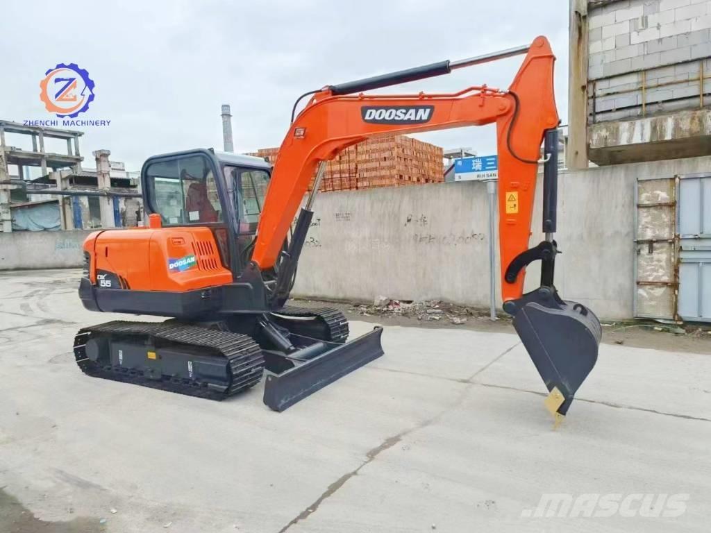 Doosan DX 55 Mini kotrók < 7t