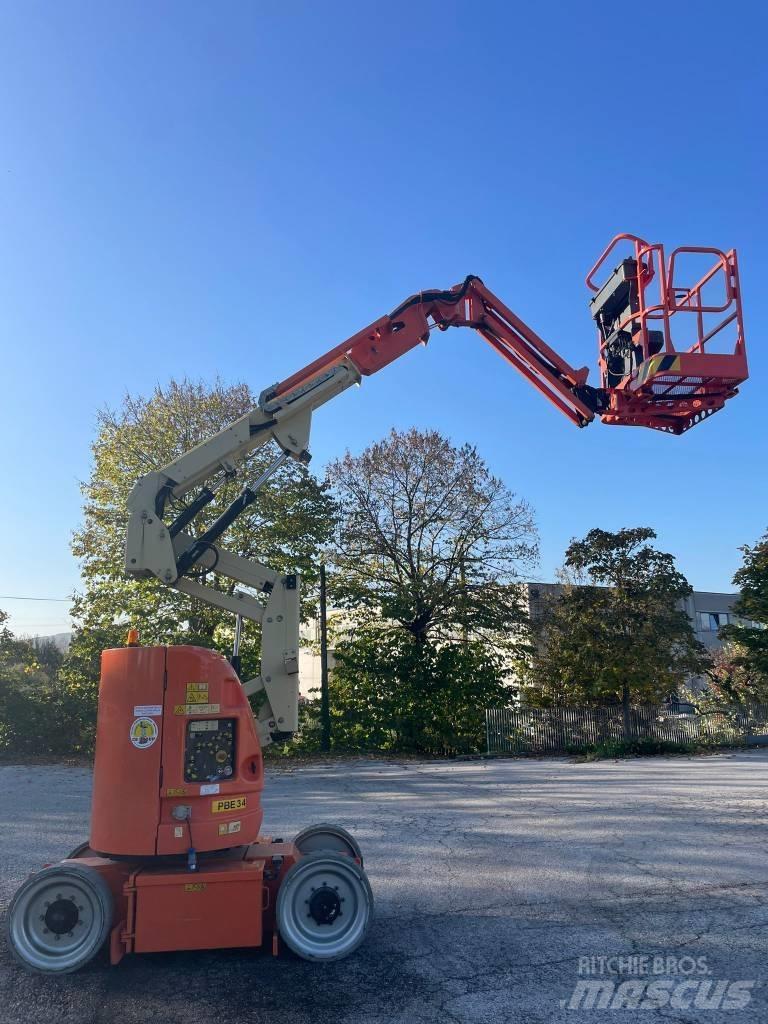 JLG 300 AJP Karos emelők
