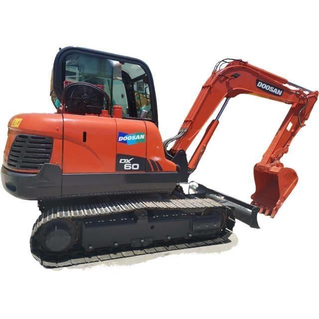 Doosan DX 60 Lánctalpas kotrók